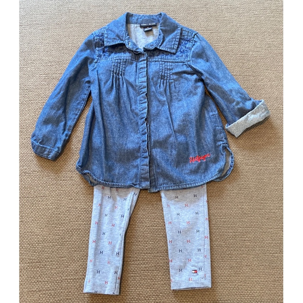 Tommy Hilfiger, size 3T, 2 piece.